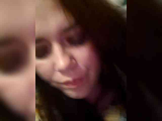 Naturally_Mom webcam