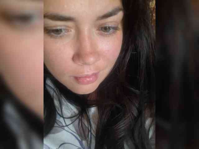 Naturally_Mom webcam