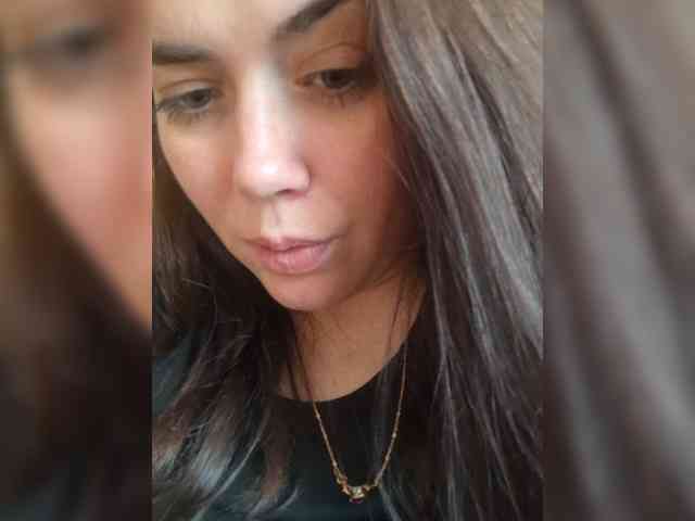 Naturally_Mom webcam