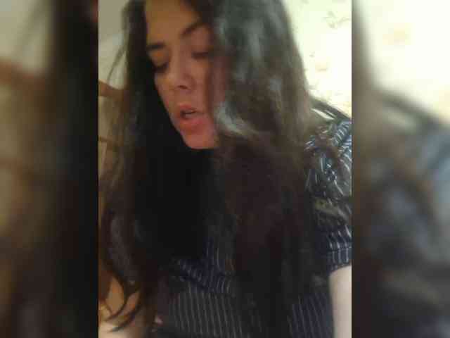 Naturally_Mom webcam