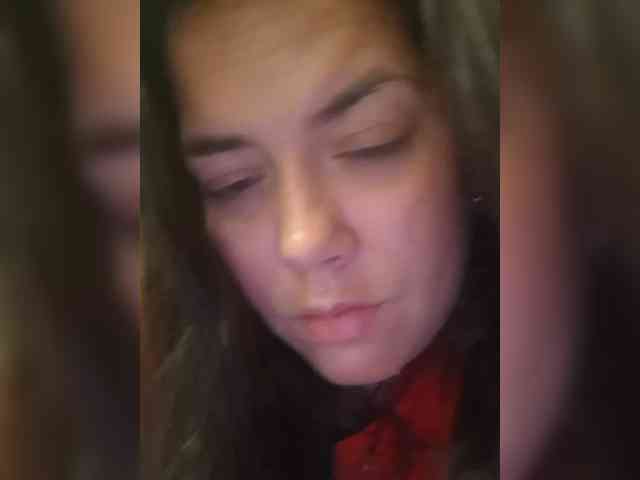 Naturally_Mom webcam