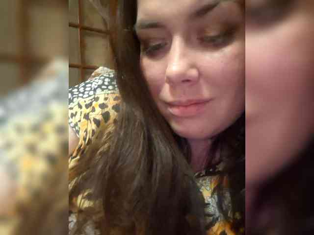 Naturally_Mom webcam