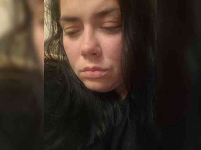 Naturally_Mom webcam