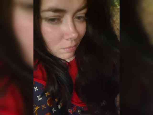 Naturally_Mom webcam