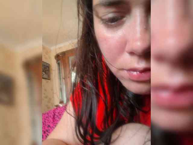 Naturally_Mom webcam