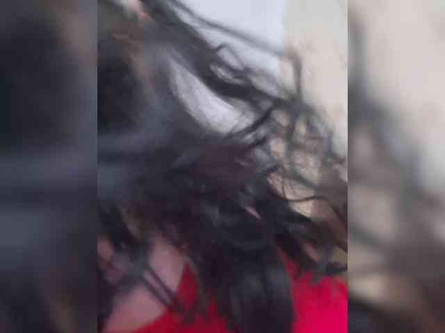Naturally_Mom webcam