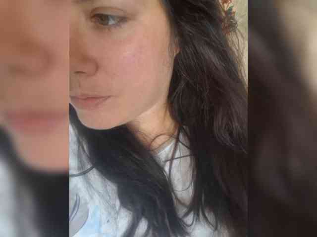 Naturally_Mom webcam