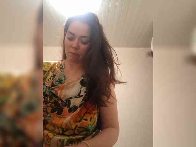 Naturally_Mom webcam