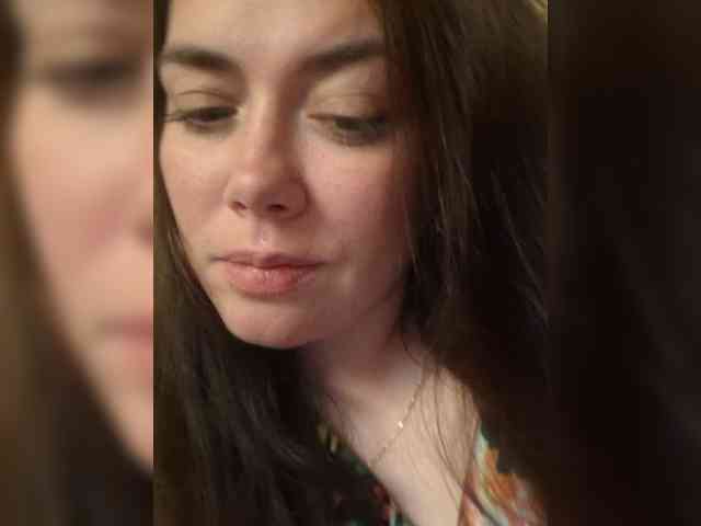 Naturally_Mom webcam