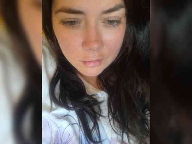 Naturally_Mom webcam