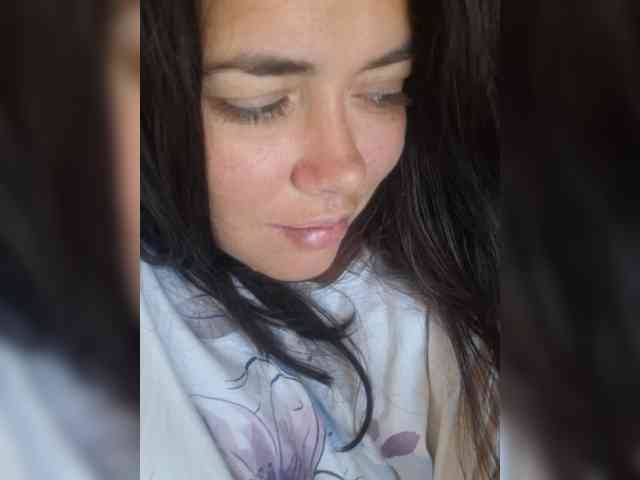 Naturally_Mom webcam