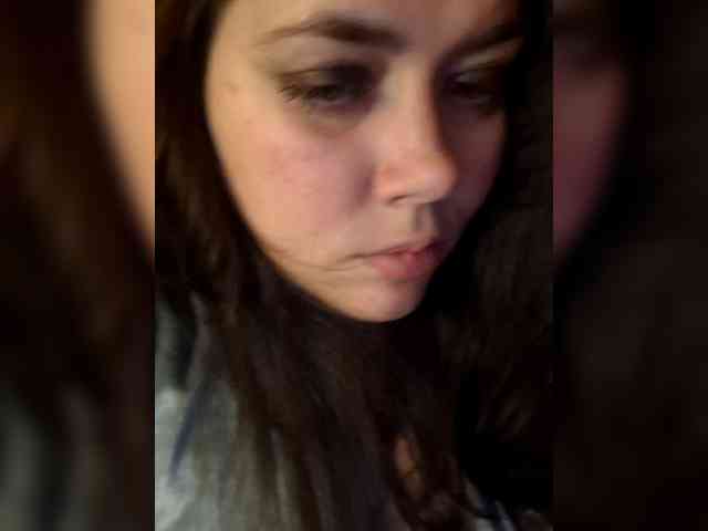 Naturally_Mom webcam