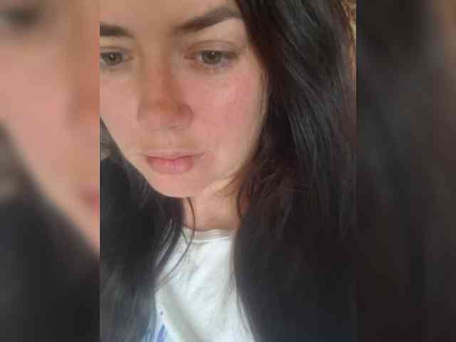 Naturally_Mom webcam