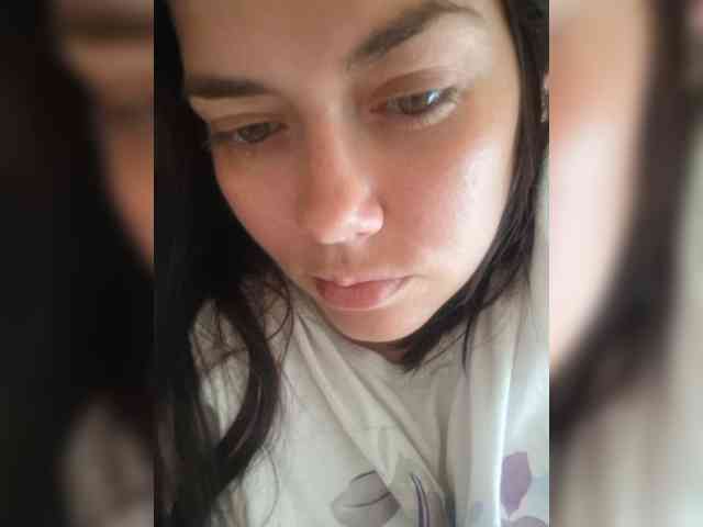 Naturally_Mom webcam