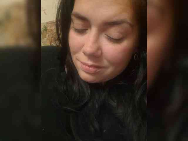 Naturally_Mom webcam