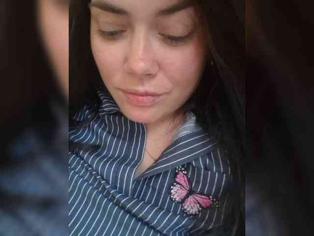 Naturally_Mom webcam