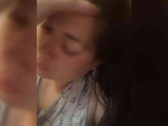 Naturally_Mom webcam