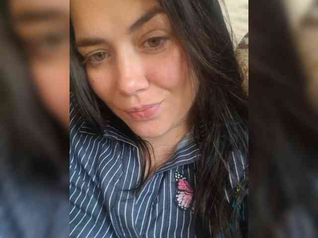 Naturally_Mom webcam