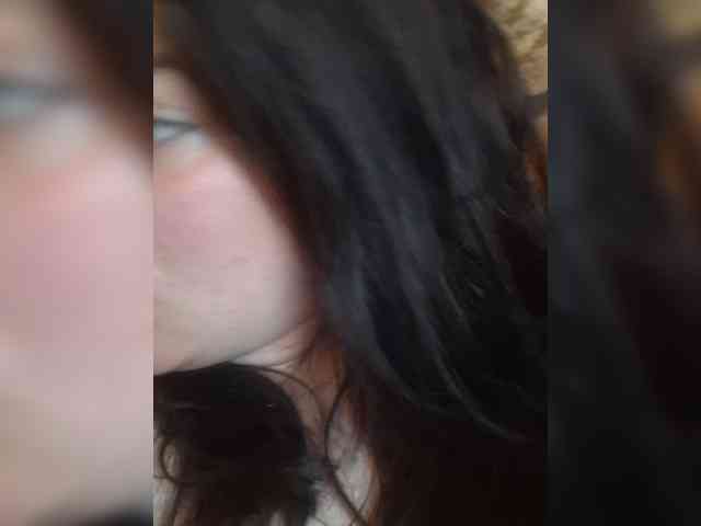 Naturally_Mom webcam