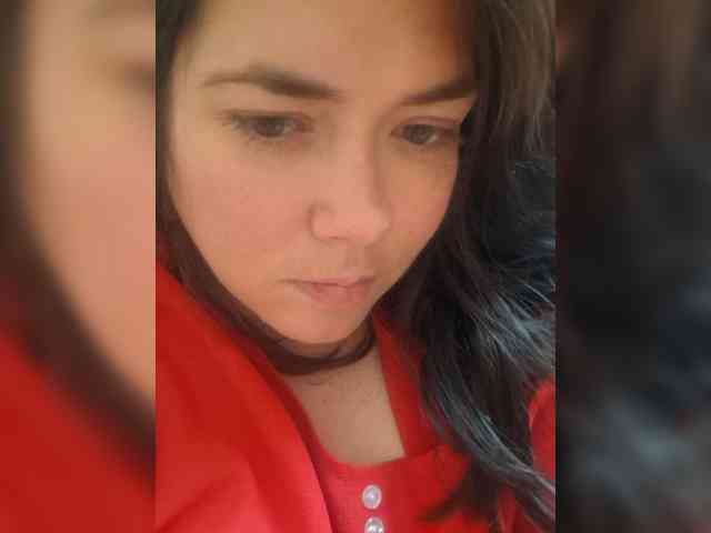 Naturally_Mom webcam