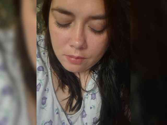 Naturally_Mom webcam