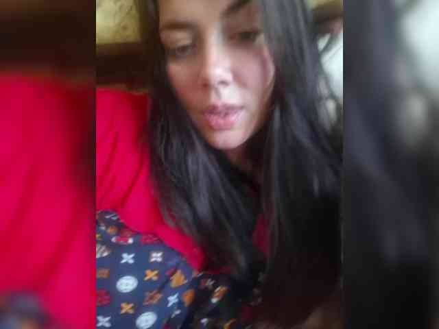 Naturally_Mom webcam