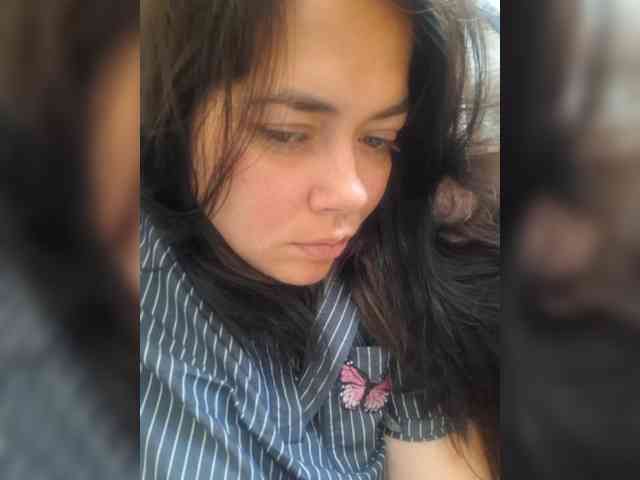 Naturally_Mom webcam