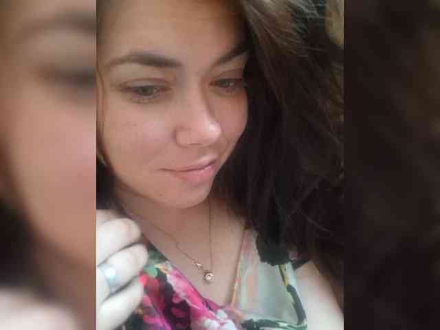 Naturally_Mom webcam