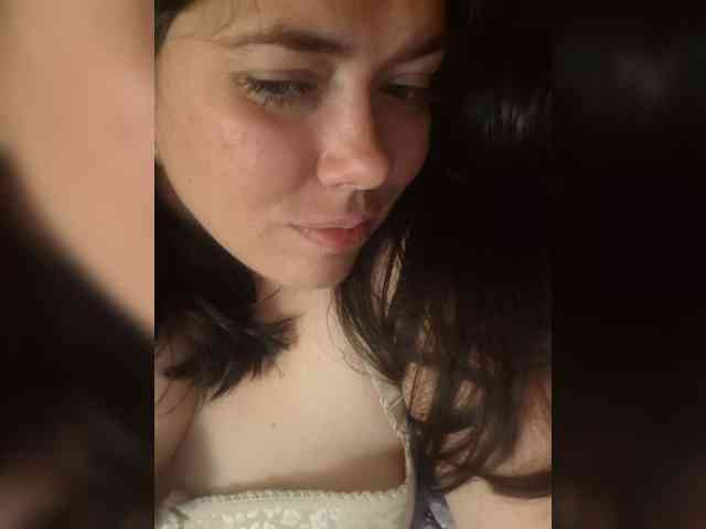 Naturally_Mom webcam