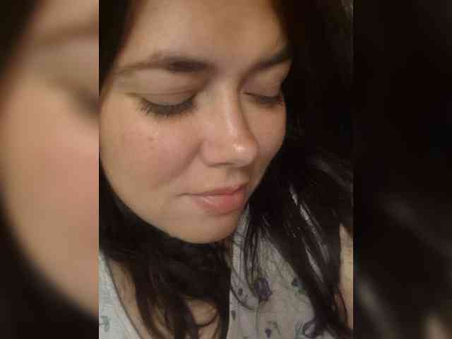 Naturally_Mom webcam