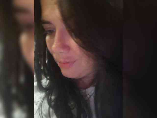 Naturally_Mom webcam