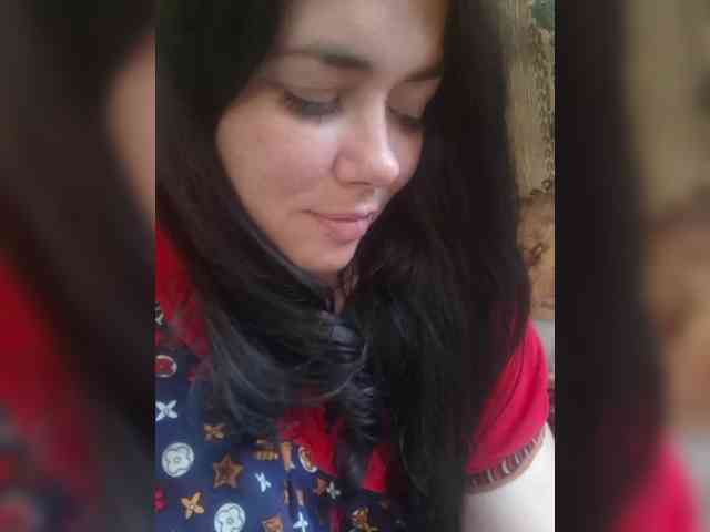 Naturally_Mom webcam