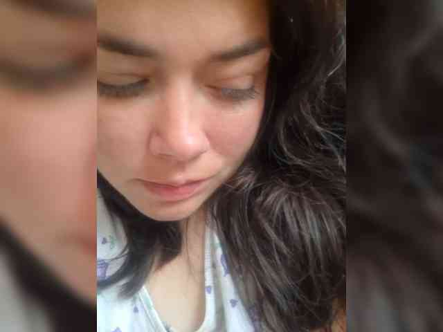 Naturally_Mom webcam