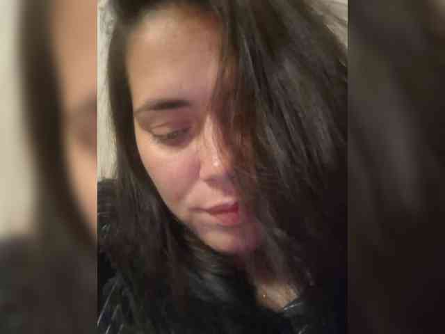 Naturally_Mom webcam
