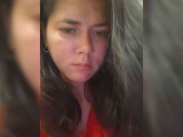 Naturally_Mom webcam
