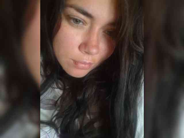 Naturally_Mom webcam