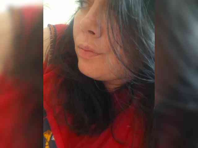 Naturally_Mom webcam