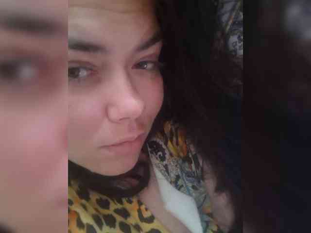 Naturally_Mom webcam
