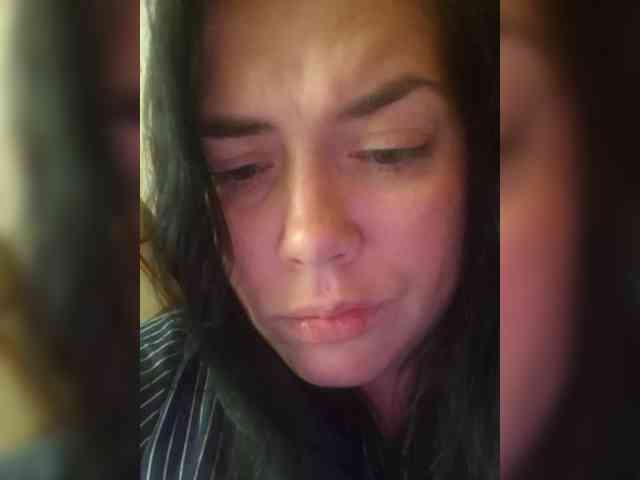 Naturally_Mom webcam