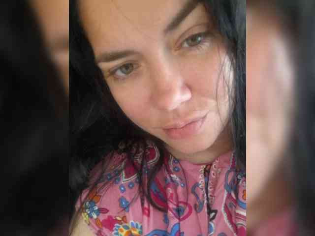 Naturally_Mom webcam