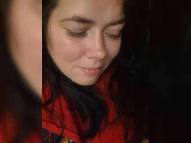 Naturally_Mom webcam