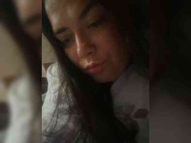 Naturally_Mom webcam