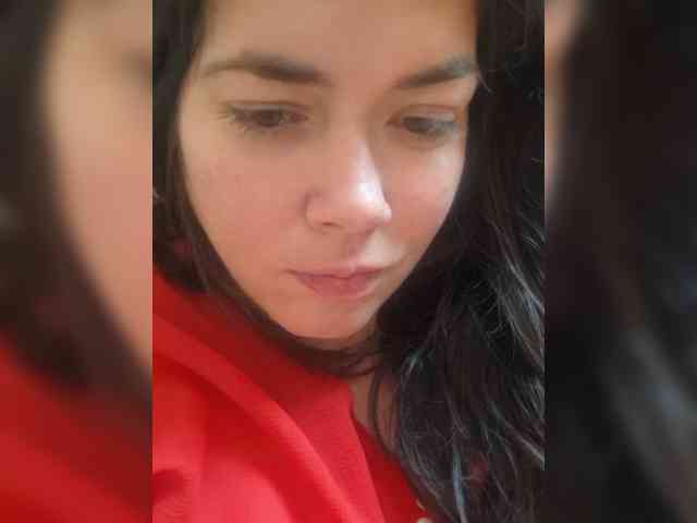 Naturally_Mom webcam