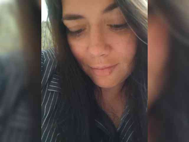 Naturally_Mom webcam