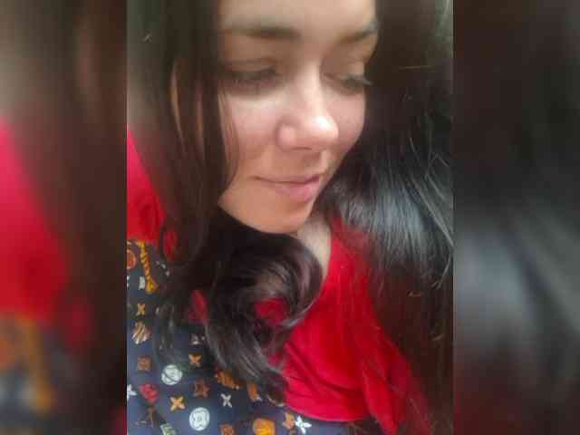 Naturally_Mom webcam