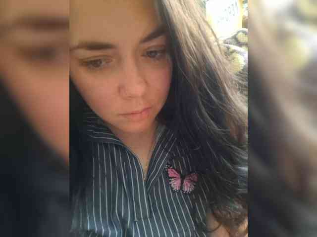 Naturally_Mom webcam