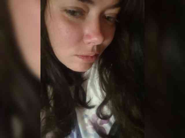 Naturally_Mom webcam