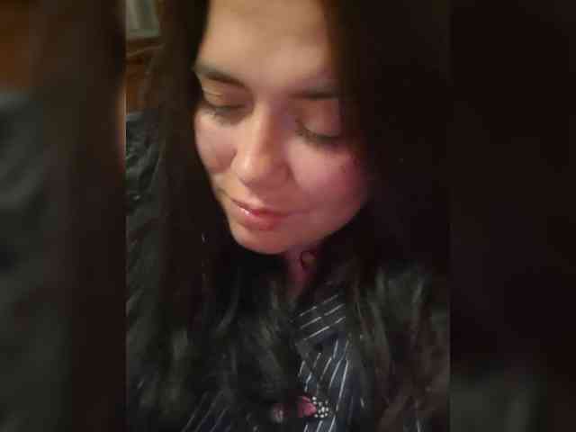 Naturally_Mom webcam