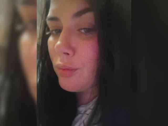 Naturally_Mom webcam