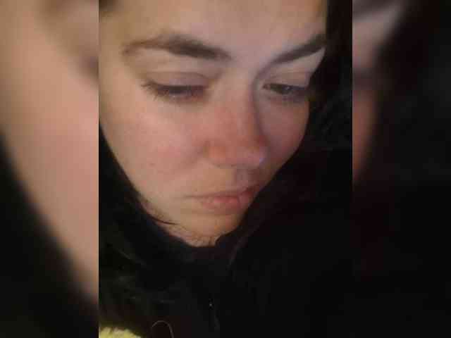 Naturally_Mom webcam